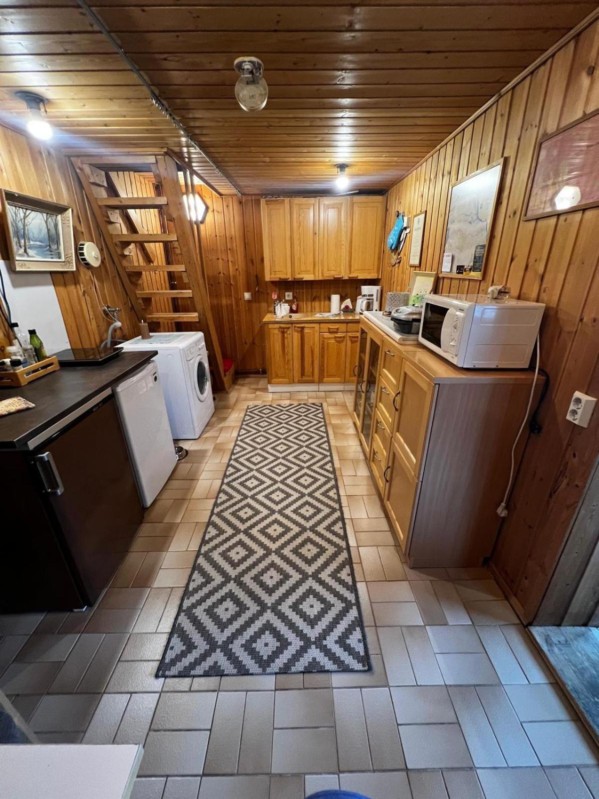 Adorable 1-Bedroom Cottage/Guesthouse In Kittilae Kültér fotó